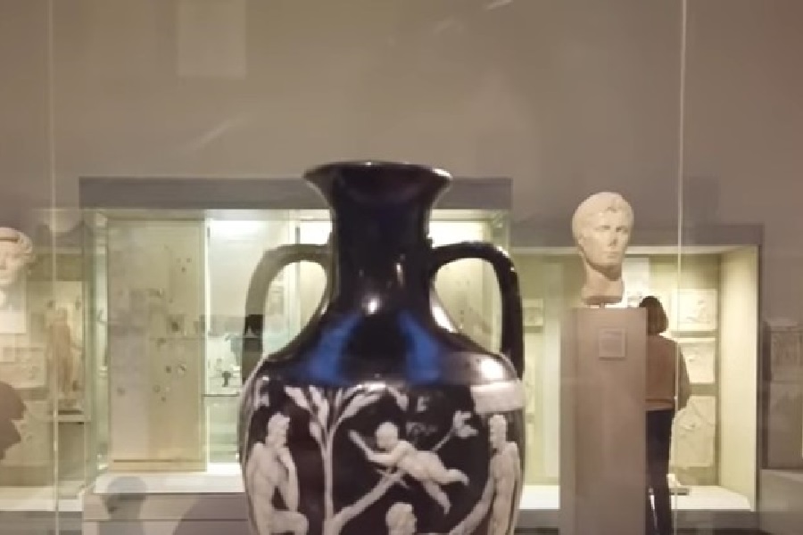 Escándalo en el British Museum: Desaparición de Tesoros y Empleado Despedido