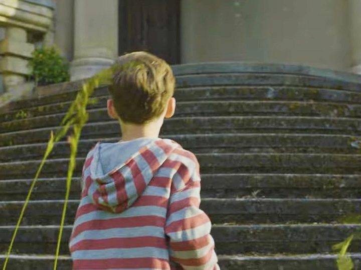 Suburban Screams: ¡La serie de Carpenter que te dejará sin aliento!