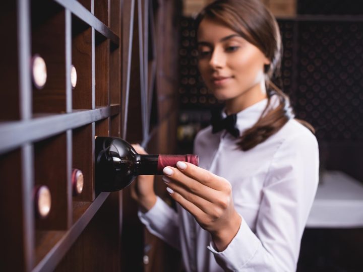 Crisis sin precedentes: Italia se hunde en el vino, ¡Francia brinda por el éxito!