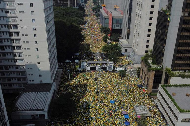 El fuego de Bolsonaro: ¡el mitin épico que ha devuelto la voz al expresidente!
